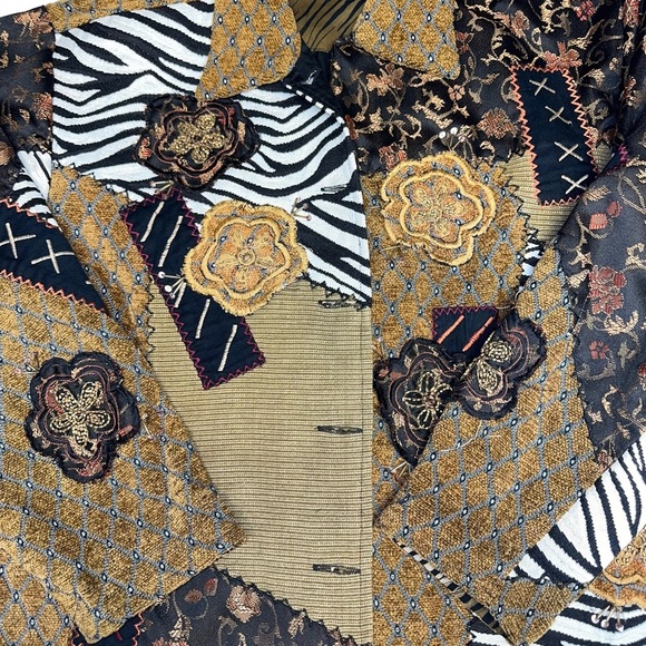 Vintage statement piece Button-Up Jacket with Floral  Zebra Pattern. Artsy Boho - Picture 11 of 15